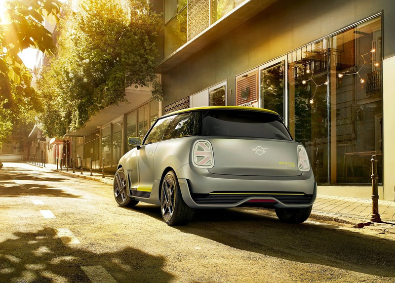 Illustration for article titled The 2017 Mini Electric Concept Is A Confusing Approach To A Promising Future